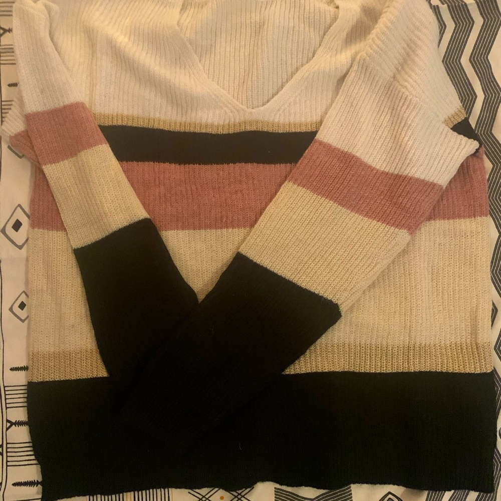 Women’s knitted sweater